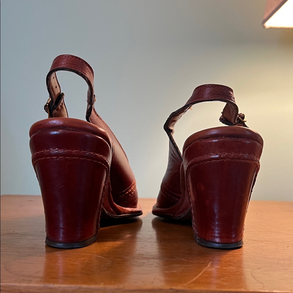 Open-Toe Slingback Sandals in Red - Picture 8 of 12